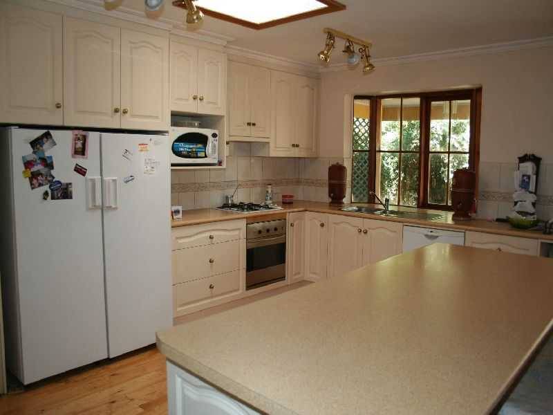 Melton South VIC 3338