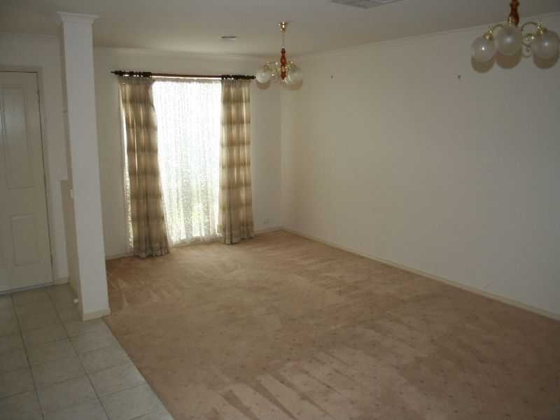 17 David Street, Melton South VIC 3338