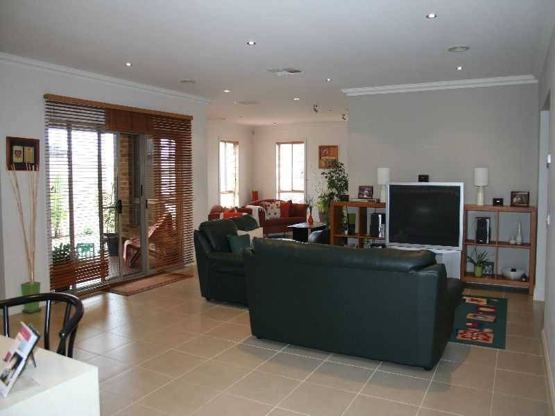 Melton West VIC 3337