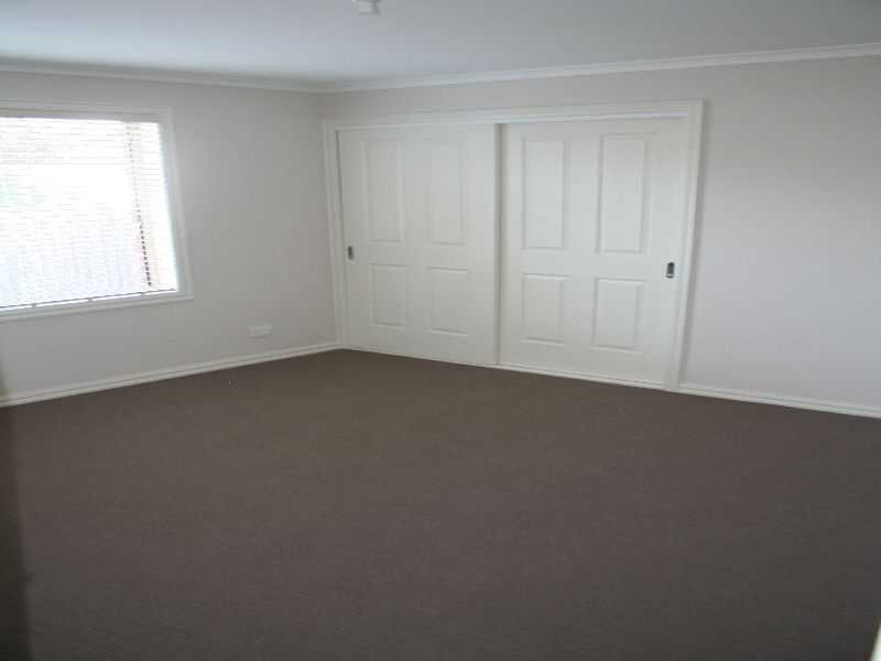 Unit 3/20 Kurrajong Crescent, Melton South VIC 3338