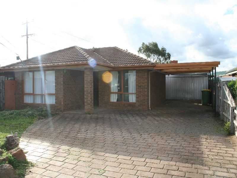 1 Kamil Street, Melton South VIC 3338