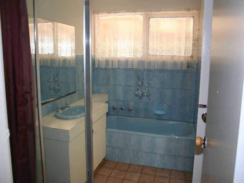 1 Kamil Street, Melton South VIC 3338