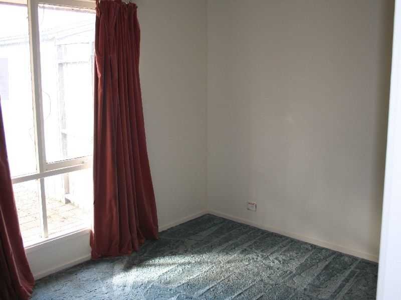 1 Kamil Street, Melton South VIC 3338