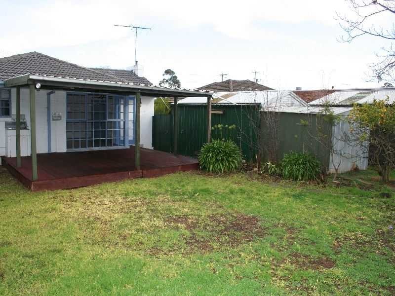 40 Burleigh Road, Melton VIC 3337