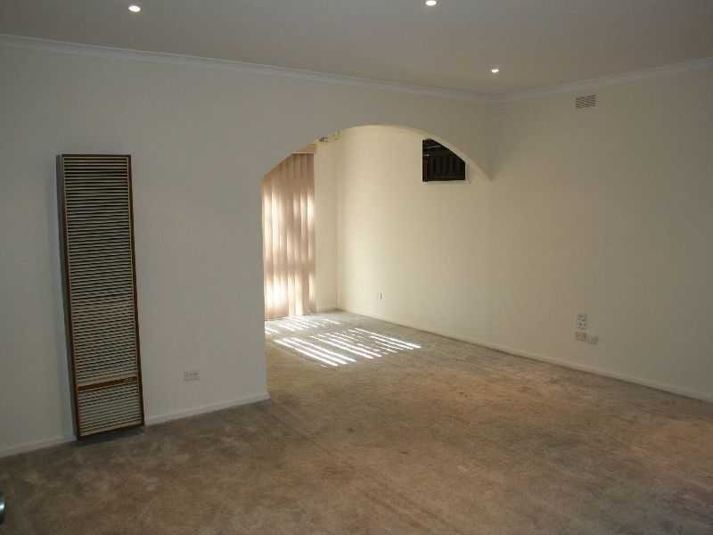 Melton South VIC 3338