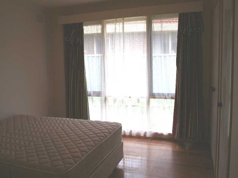 38 Falcon Drive, Melton VIC 3337