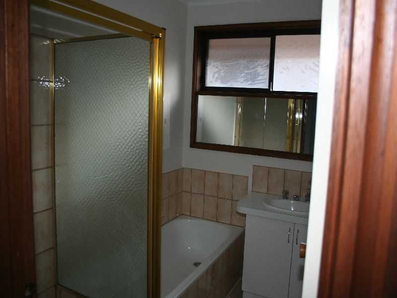 Melton South VIC 3338