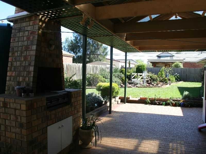 Melton West VIC 3337