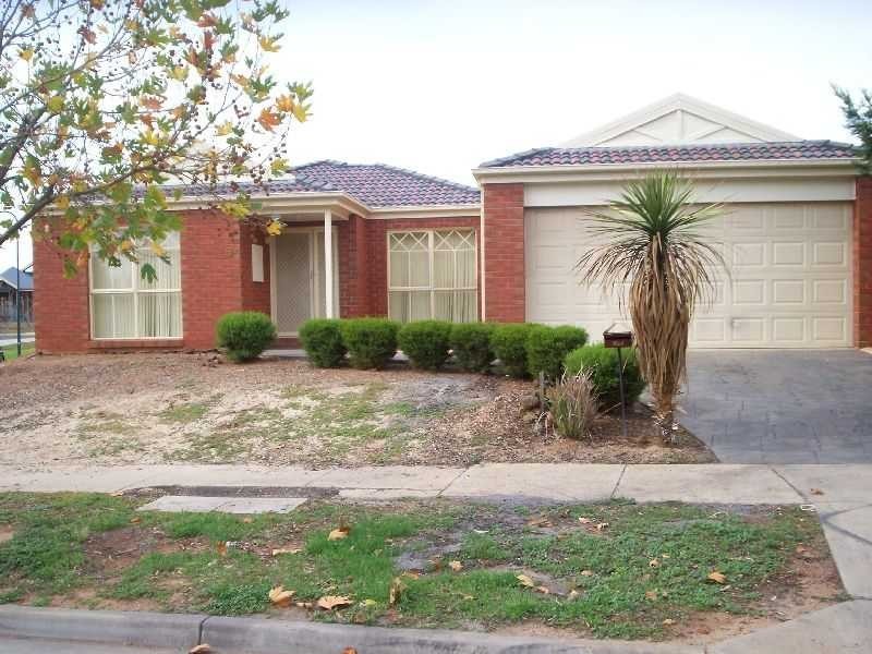 9 Darlingsford Boulevard, Melton VIC 3337