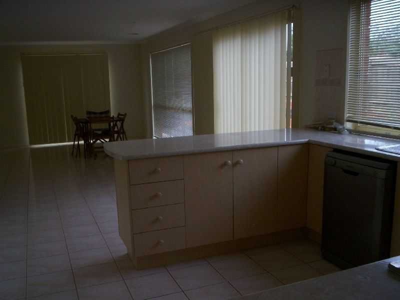 9 Darlingsford Boulevard, Melton VIC 3337