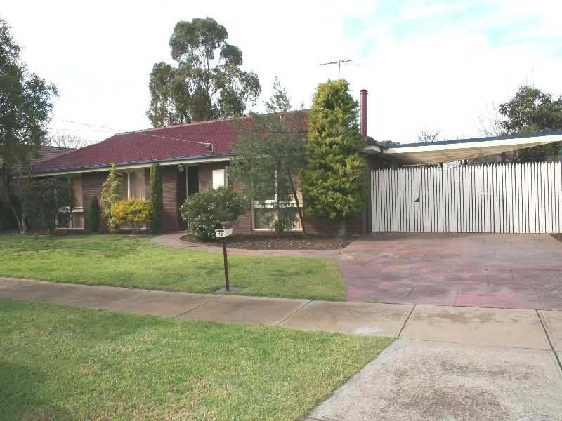 12 Sturt Road, Melton South VIC 3338