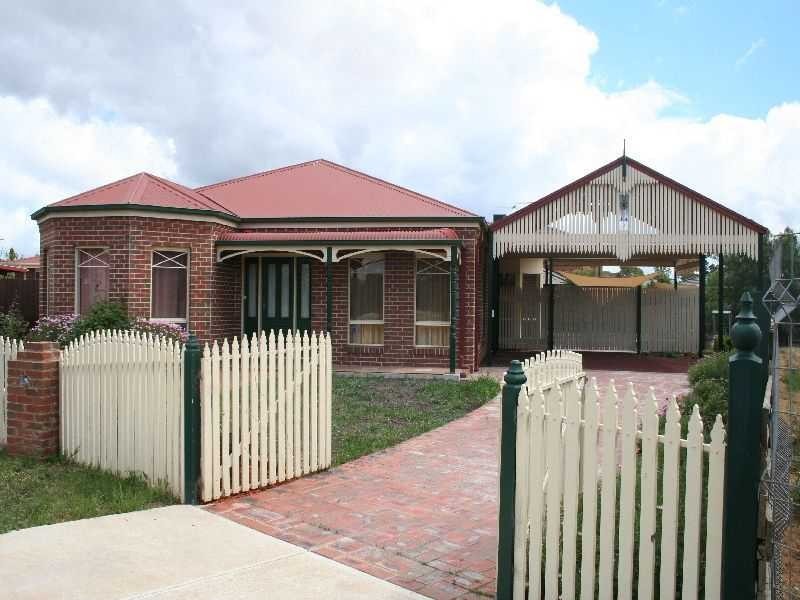 Melton South VIC 3338