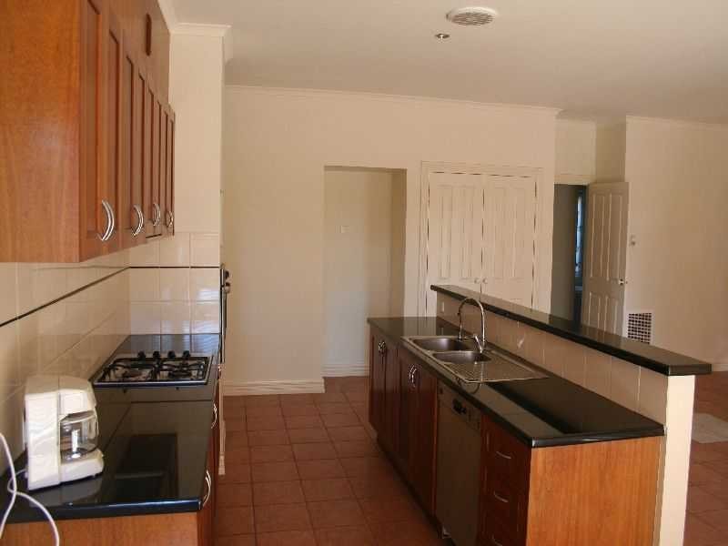 Melton South VIC 3338