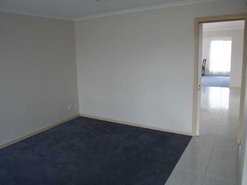 46 Scarborough Crescent, Melton VIC 3337