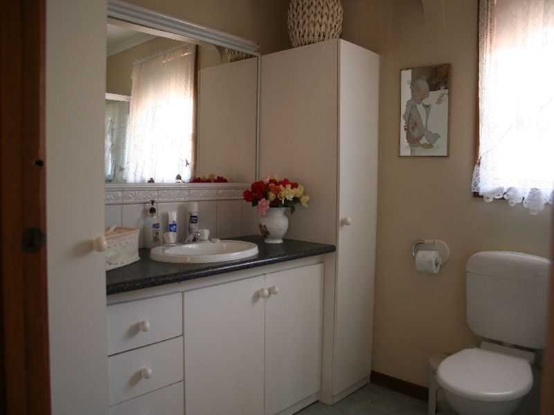 Melton South VIC 3338