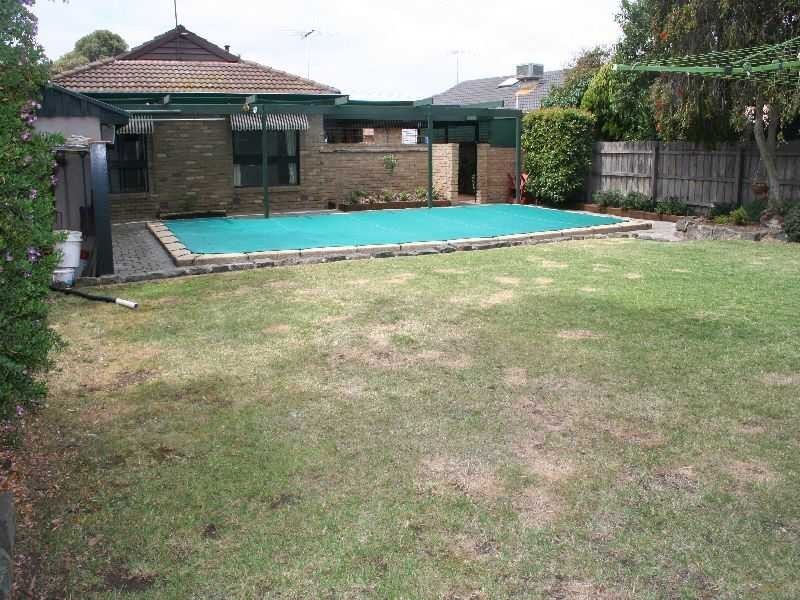 Melton South VIC 3338