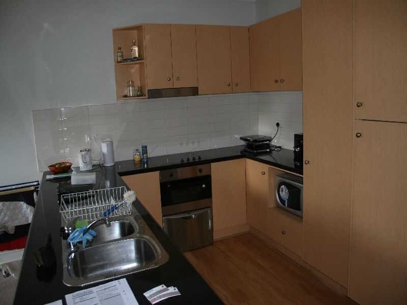 21/2 Newmarket Way, Flemington VIC 3031