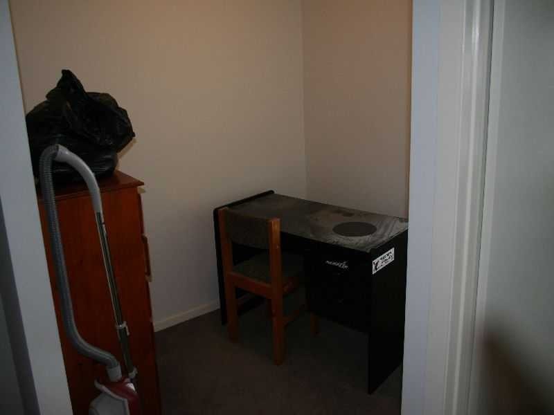 21/2 Newmarket Way, Flemington VIC 3031