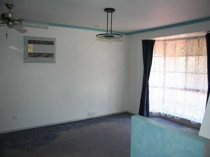 34 Greenhills Drive, Melton VIC 3337