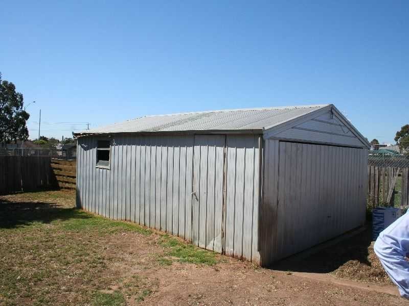 Melton West VIC 3337