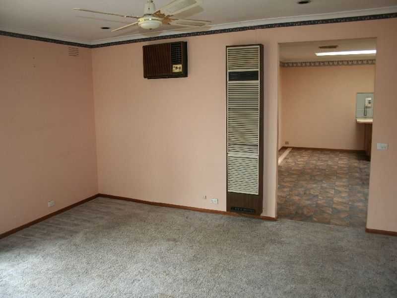 Melton South VIC 3338