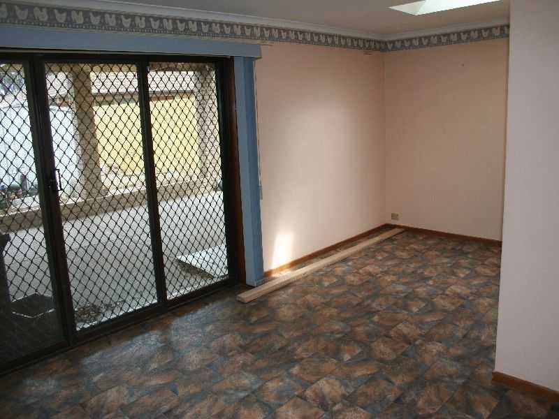 Melton South VIC 3338