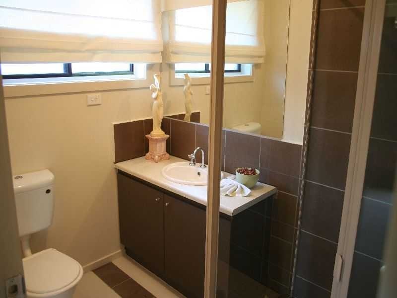 19 Leggatt Street, Melton South VIC 3338