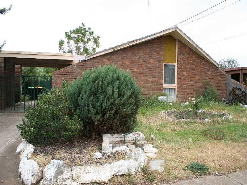 52 Grace Street, Melton VIC 3337