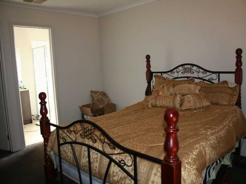 16 Murnong Mews, Melton VIC 3337