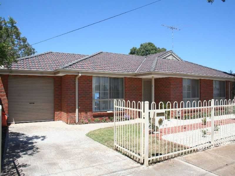 Melton South VIC 3338