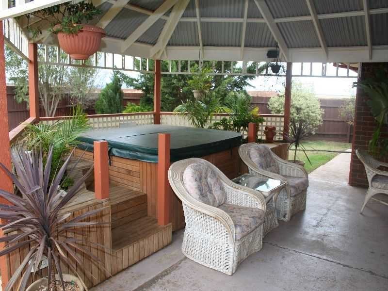 Melton West VIC 3337