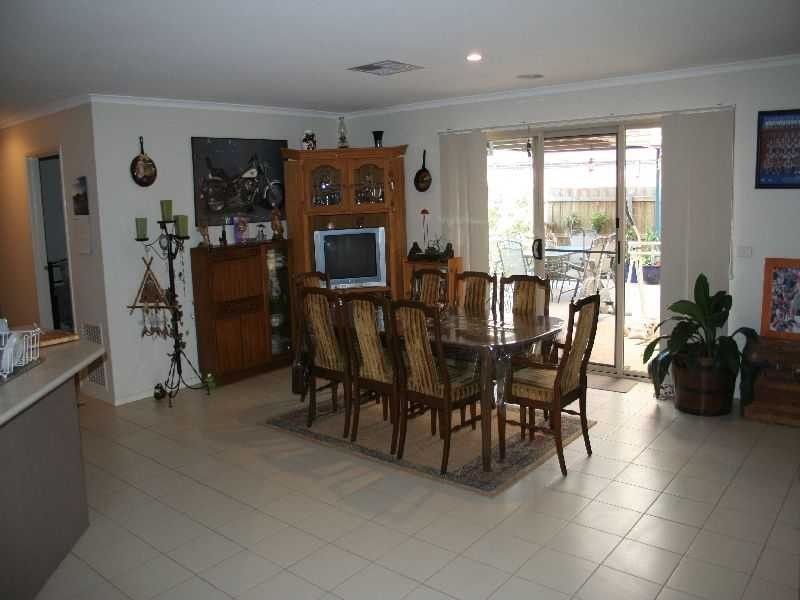 Melton West VIC 3337