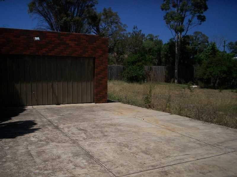 5 Bridgeford Crescent, Melton VIC 3337