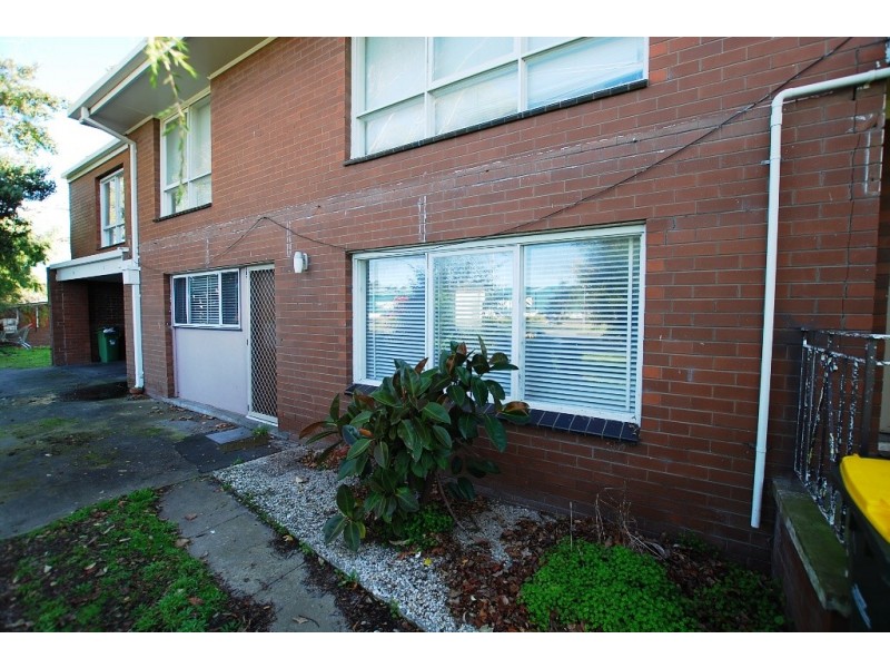 2/63 MCKENZIE STREET, Wonthaggi VIC 3995