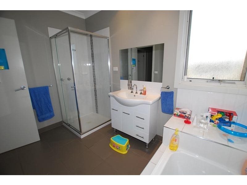 120 BROOME CRESCENT, Wonthaggi VIC 3995