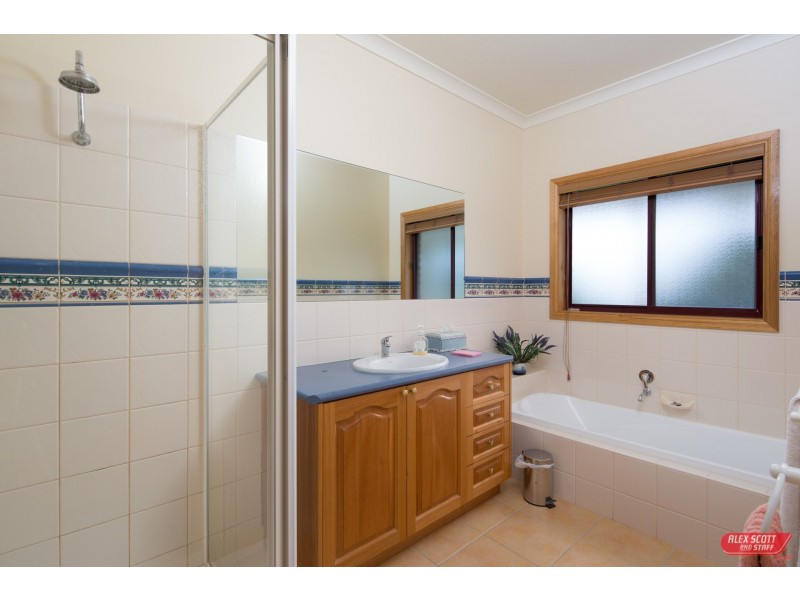 29 SHANDLEY ST, Wonthaggi VIC 3995
