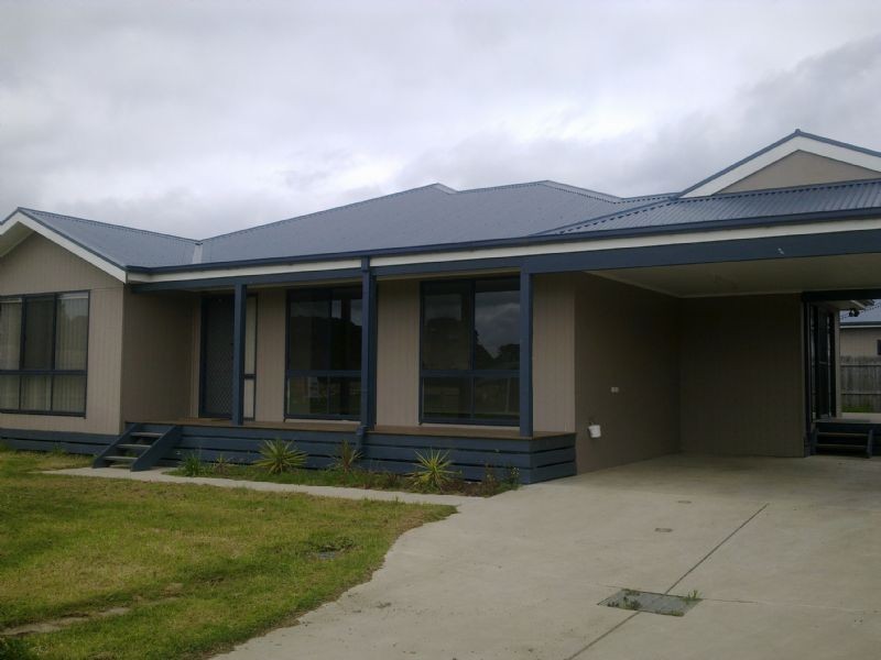 1/11 CARL STREET, South Dudley VIC 3995