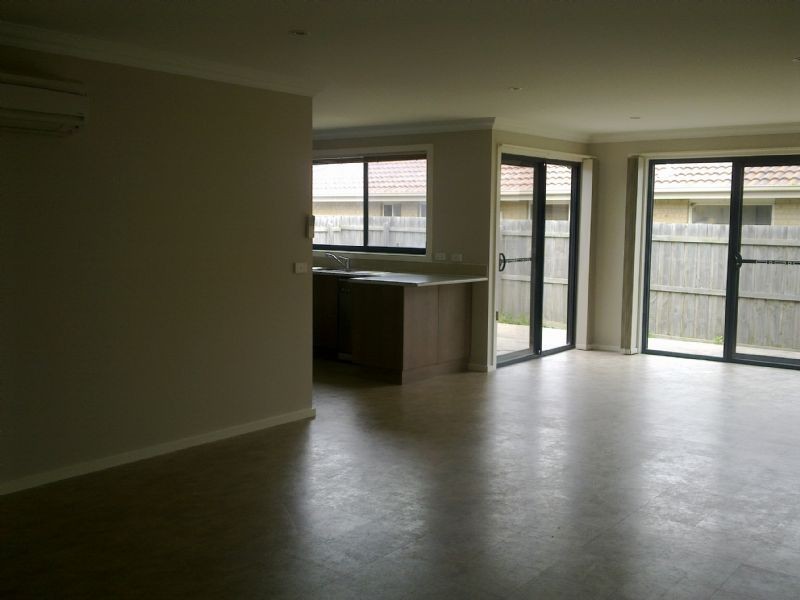 1/11 CARL STREET, South Dudley VIC 3995