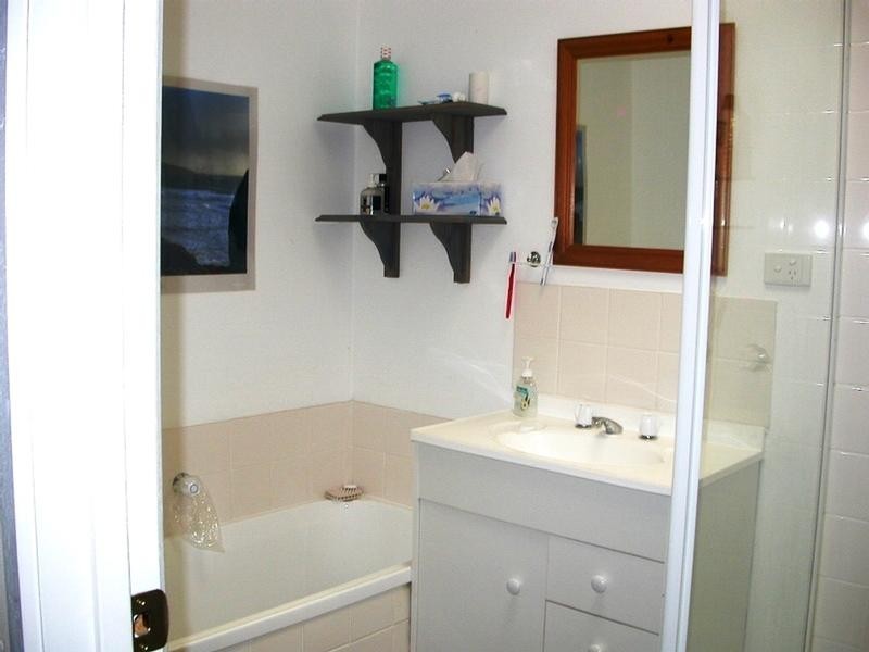 8 Park Parade, Cape Paterson VIC 3995