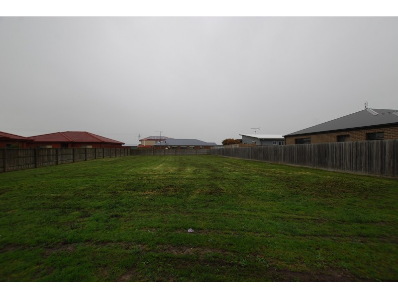 46 OXFORD WAY, Wonthaggi VIC 3995