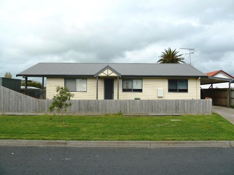 12 DUDLEY STREET, South Dudley VIC 3995