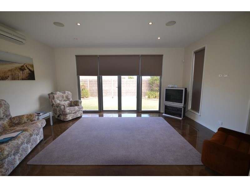 1 BLUE WATER CIRCLE, Cape Paterson VIC 3995