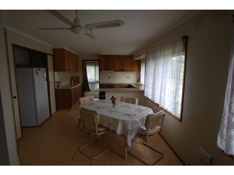 10 DESMONDS ROAD, Wattle Bank VIC 3995