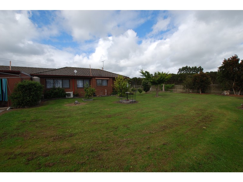 10 DESMONDS ROAD, Wattle Bank VIC 3995