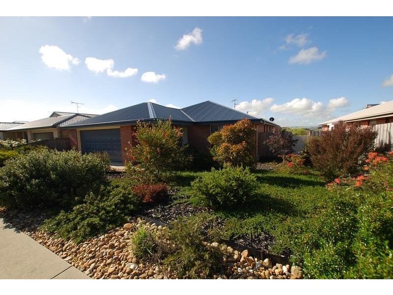 17 PEAR TREE CLOSE, Wonthaggi VIC 3995