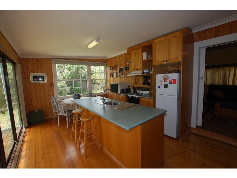 10 ANCHOR PARADE, Cape Paterson VIC 3995