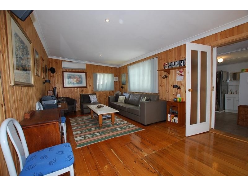 10 ANCHOR PARADE, Cape Paterson VIC 3995