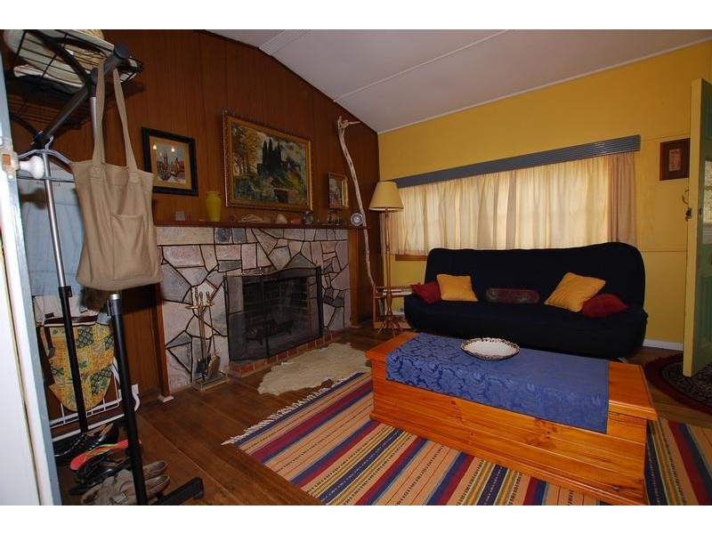 10 ANCHOR PARADE, Cape Paterson VIC 3995