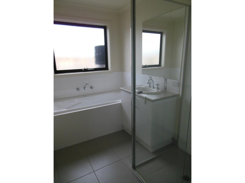 1/48 PEVERILL CRESCENT, Wonthaggi VIC 3995