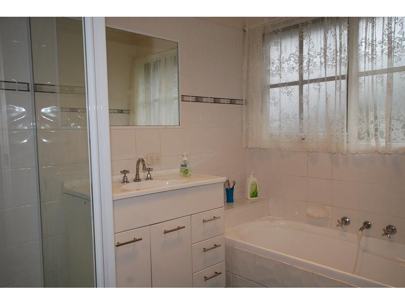 8 RODNEY COURT, Wonthaggi VIC 3995
